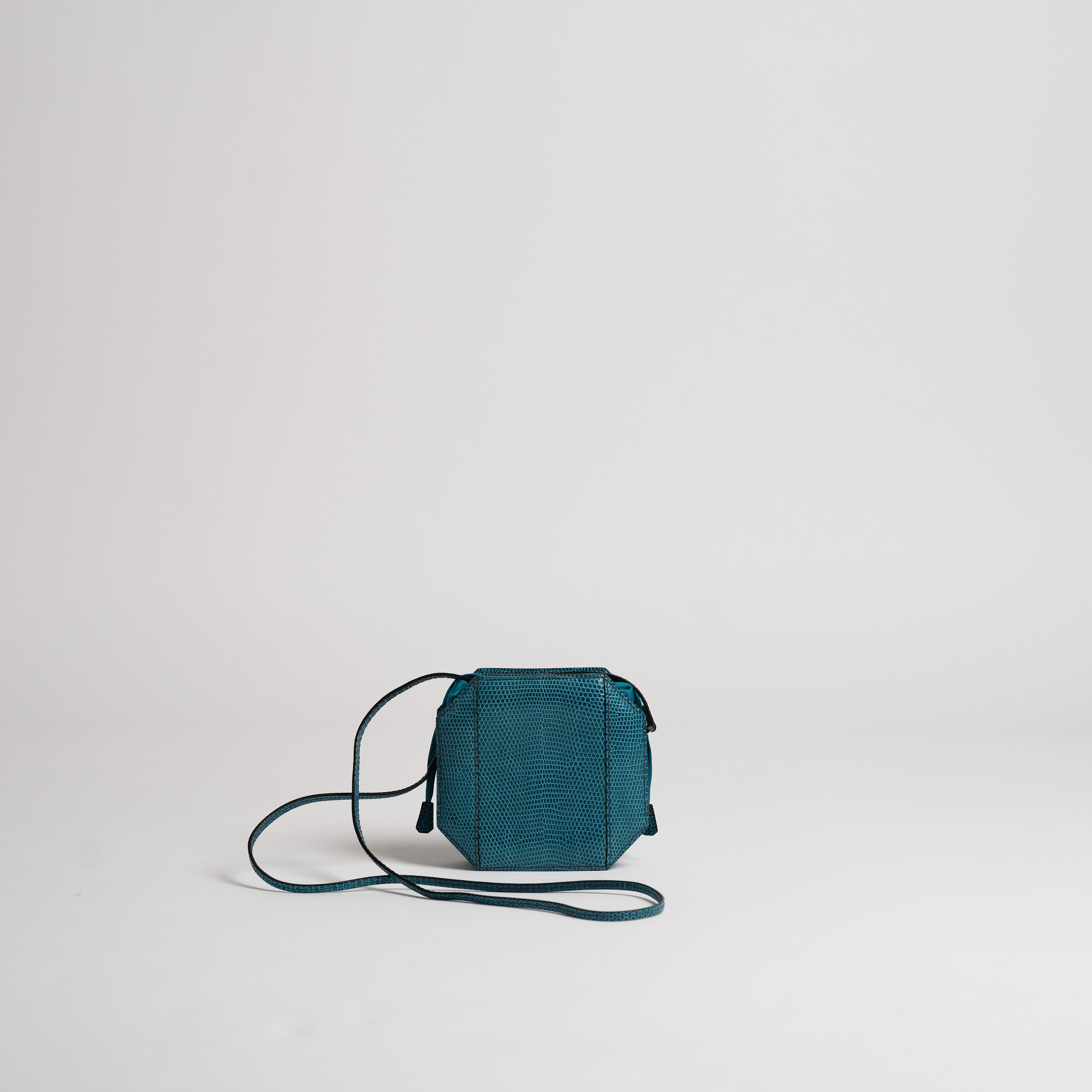 Hermès Sac a Poudrier blue petrol lizard palladium hardware