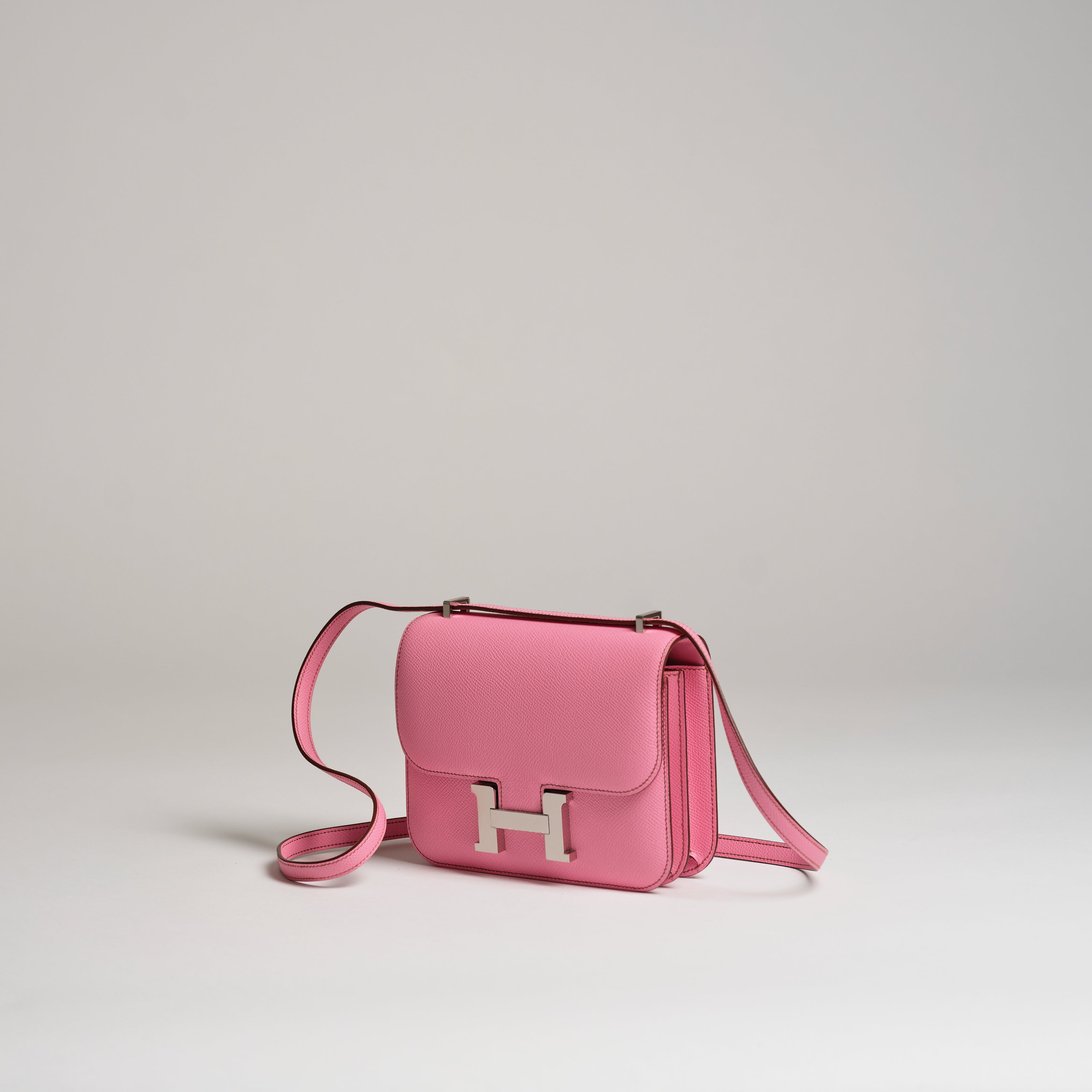 Hermès 18cm Mini Constance bubblegum epsom palladium hardware
