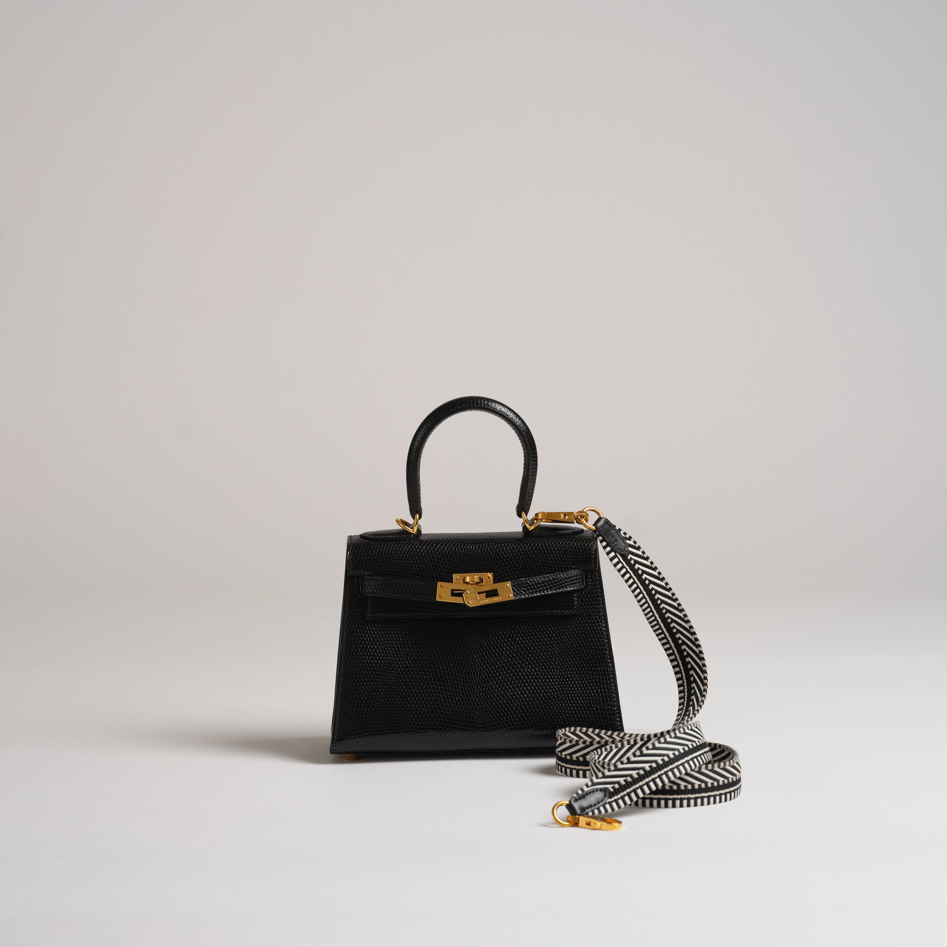 Vintage Hermès 20cm Kelly Sellier black lizard gold hardware