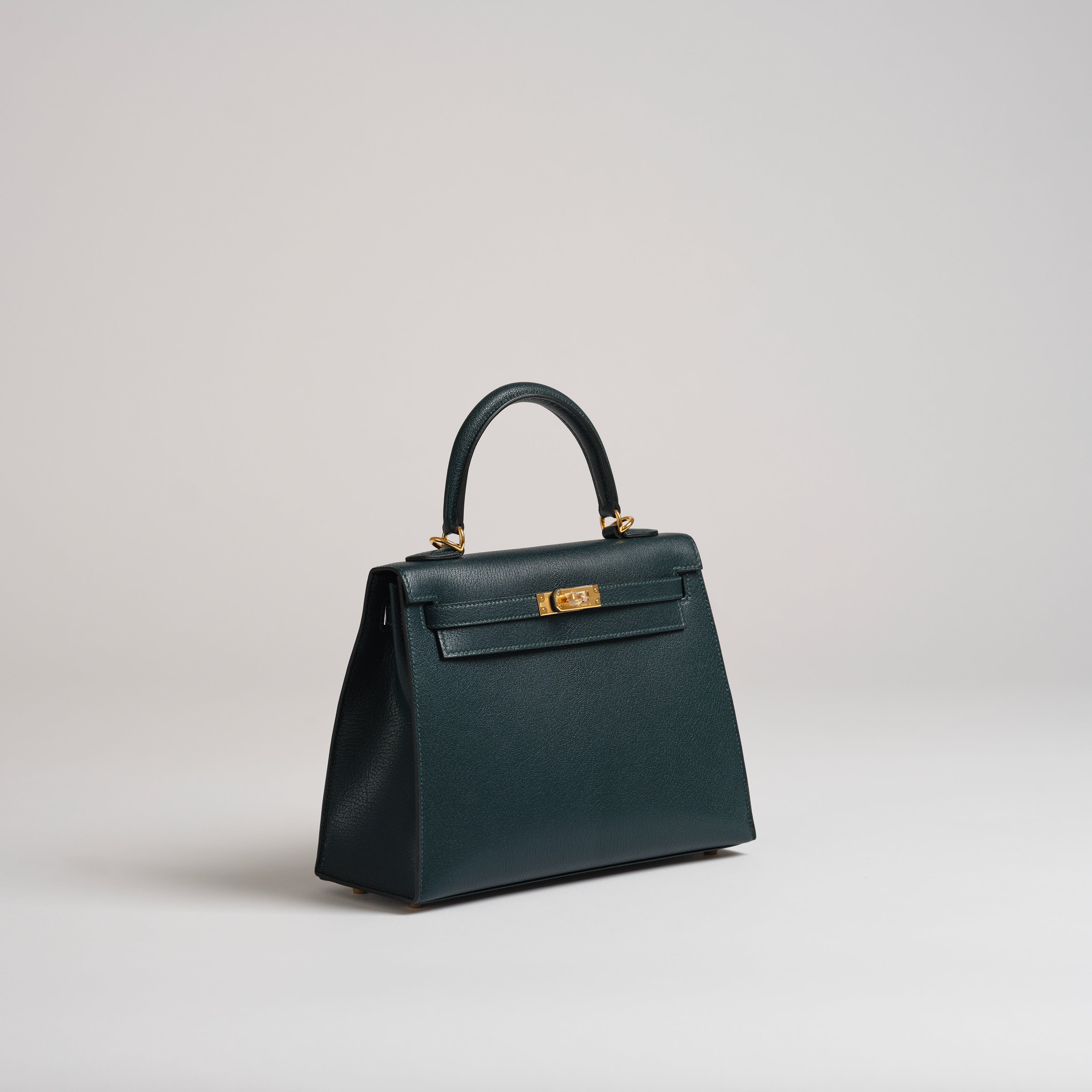 Hermès 25cm Kelly Sellier vert cypress chevre gold hardware