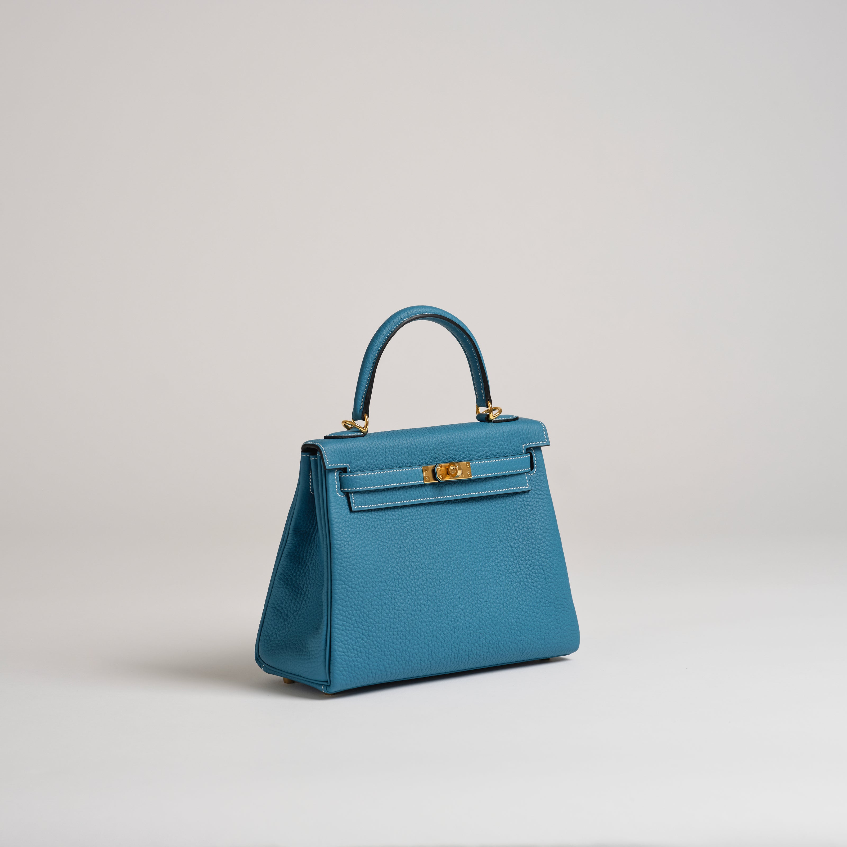 Hermès 25cm Kelly Retourne blue jean togo gold hardware