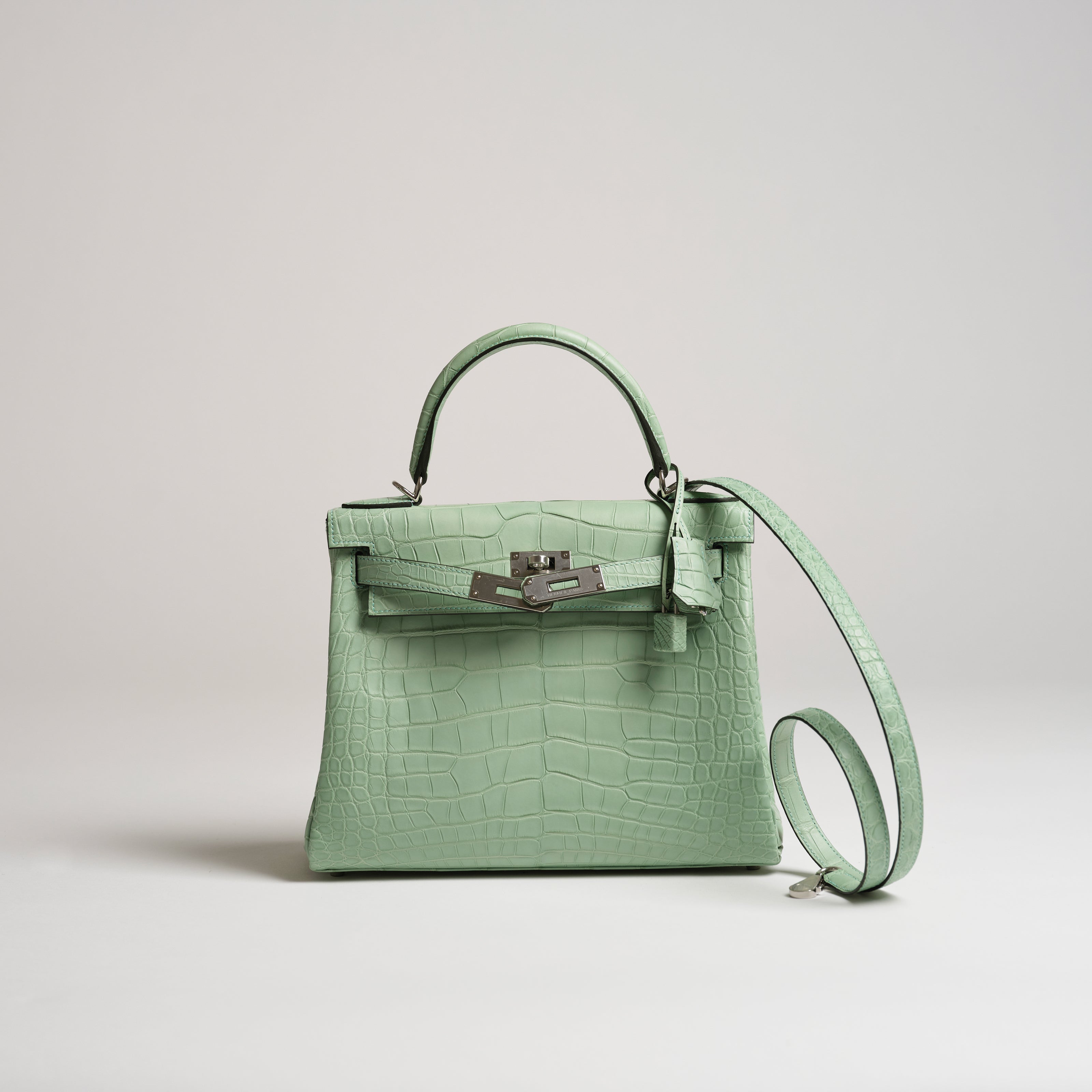 Hermès 28cm Kelly Retourne vert d'eau matt alligator palladium hardware