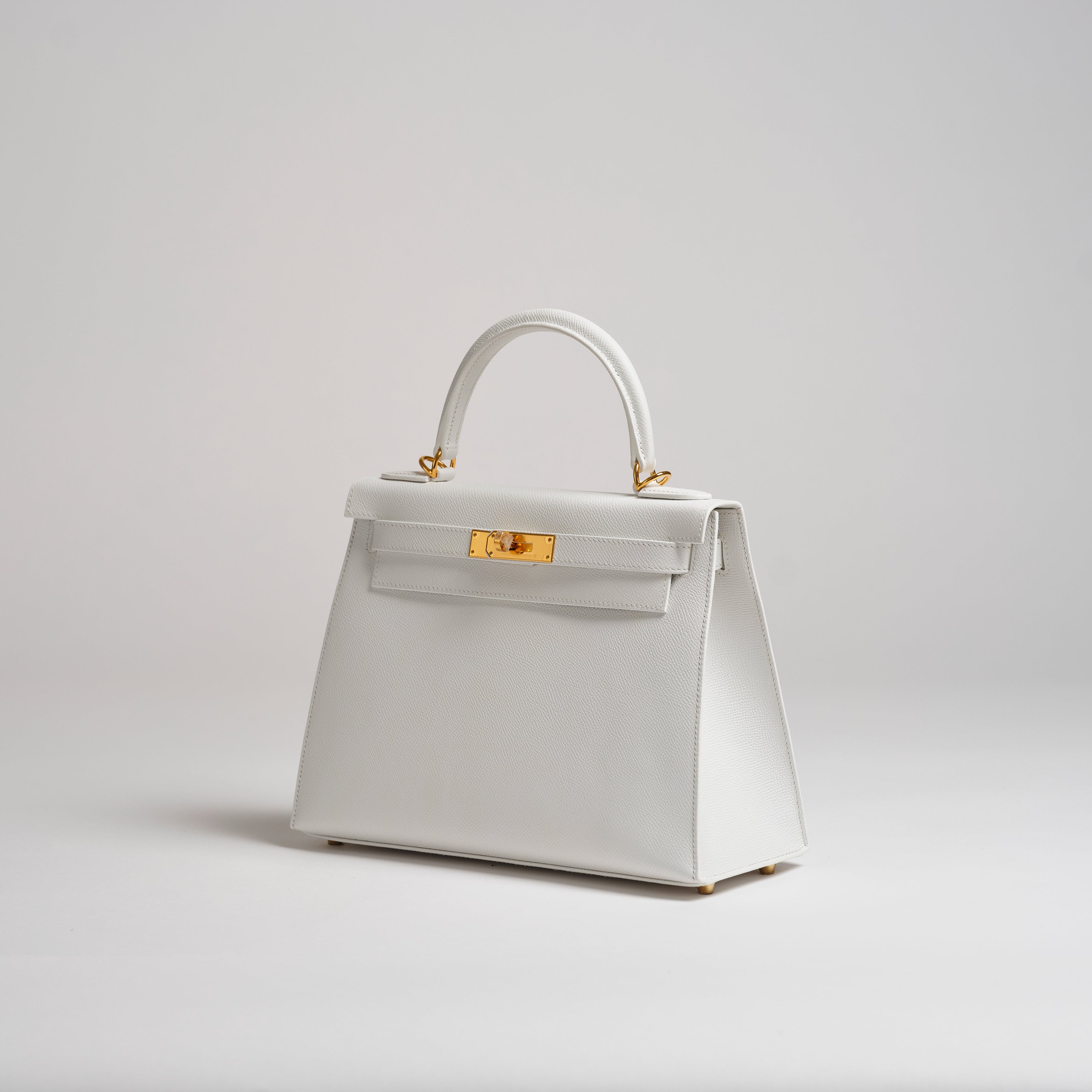 Hermès 28cm Kelly Sellier white epsom gold hardware