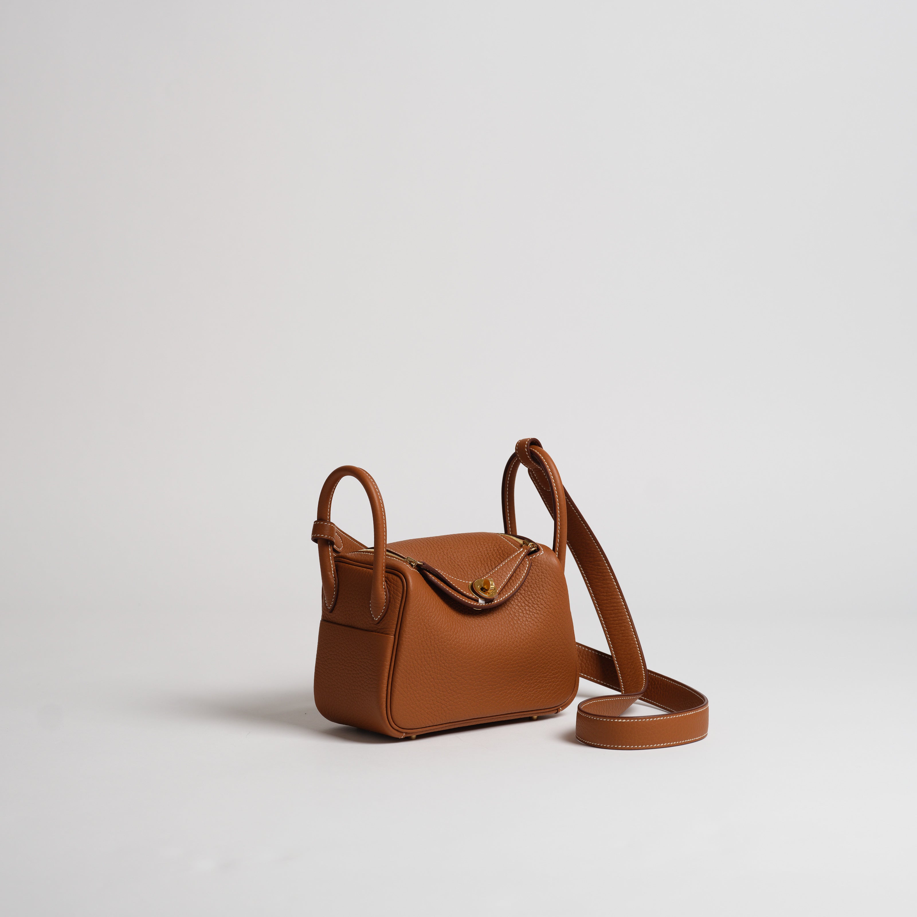 Hermès Mini Lindy gold clemence gold hardware