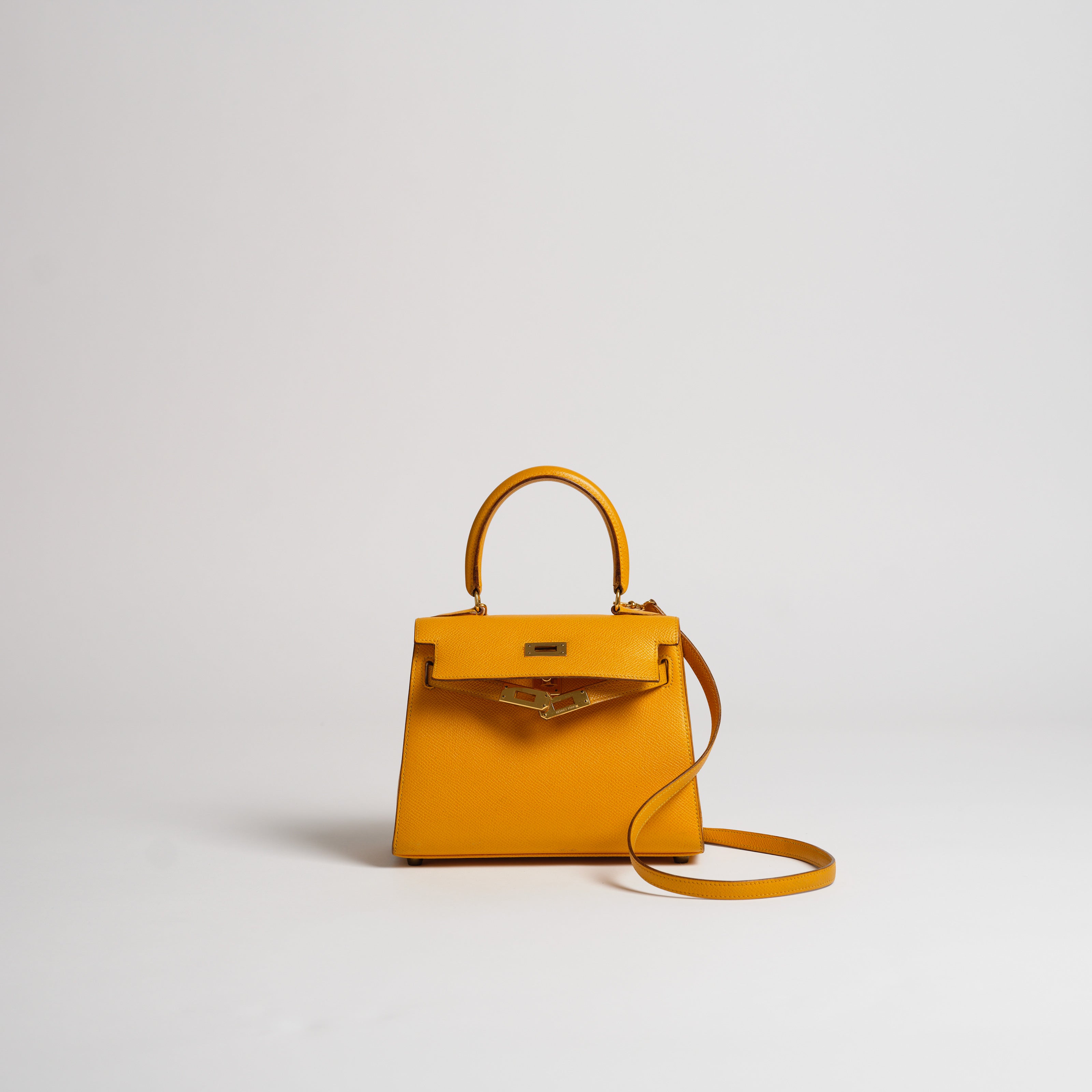 Vintage Hermès 20cm Kelly Sellier jaune courchevel gold hardware